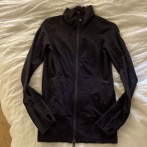 BLACK 🖤 Lululemon Jacket with high neck, thumb holes and extra long length